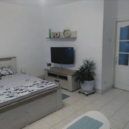 Apartment Studio Briza Marii
